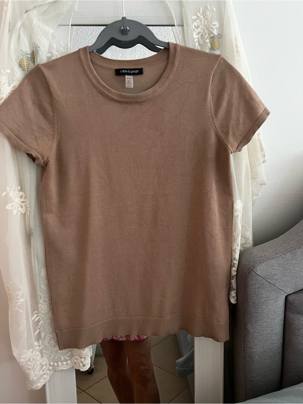 Cable & Gauge Short Sleeve Crewneck Sweater - Brown Taupe